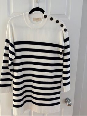 Striped Crewneck Button-Shoulder Sweater - Navy & Cream
